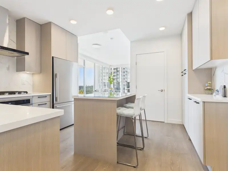 2306 555 SYDNEY AVENUE - photo 3 of 34