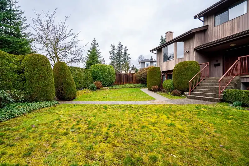 8241 BRYNLOR DRIVE - photo 3 of 38