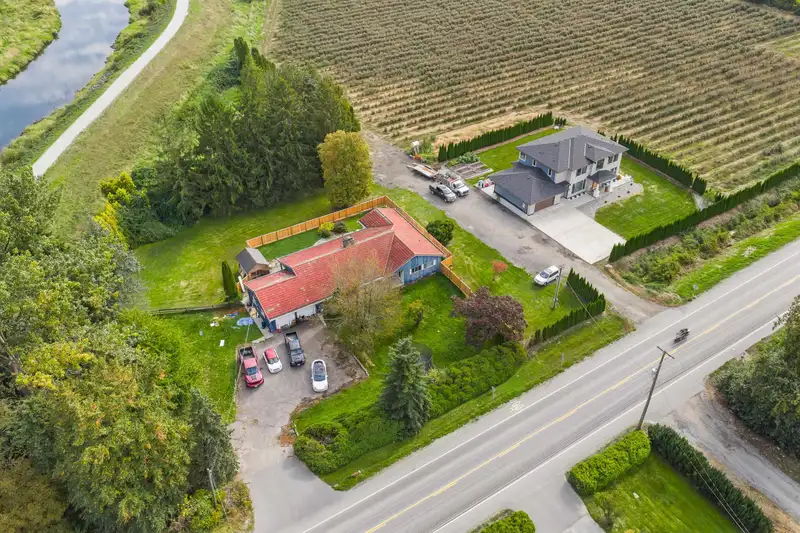 13540 NEAVES ROAD - photo 2 of 40