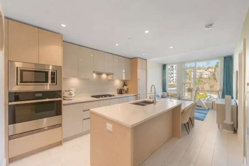 411 3538 SAWMILL CRESCENT - photo 2 of 25