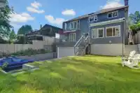 425 TEMPE CRESCENT - thumbnail 2