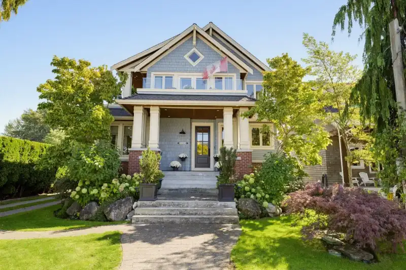 3098 MCBRIDE AVENUE - photo 1 of 36