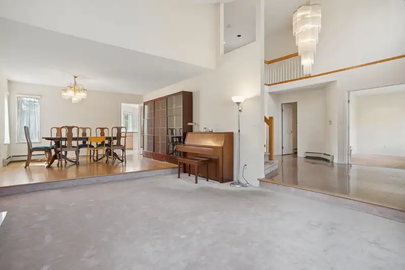 2986 W 37TH AVENUE - photo 4 of 36