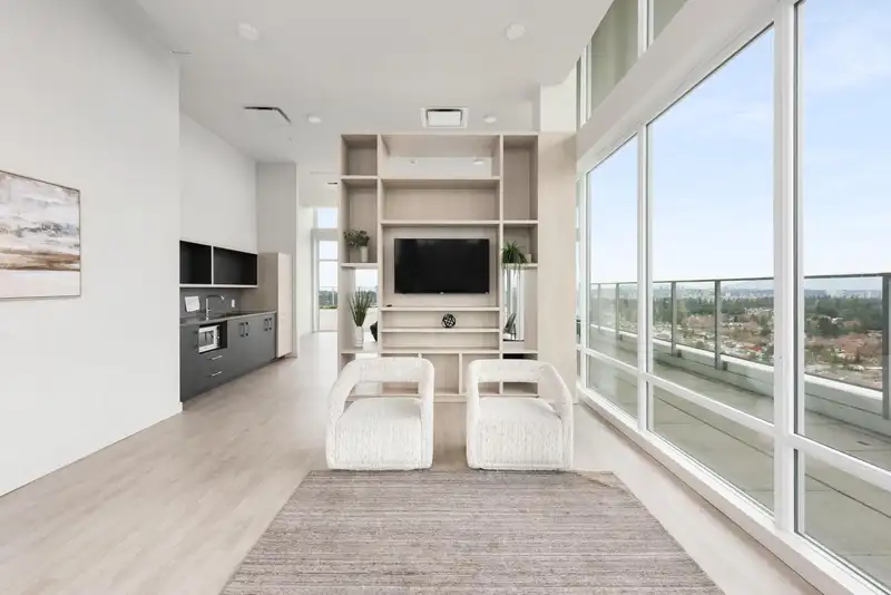 404 9675 KING GEORGE BOULEVARD - photo 1 of 37