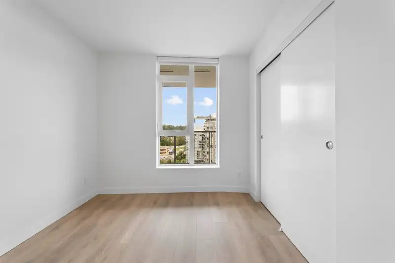2808 308 ALDERSON AVENUE - photo 2 of 29