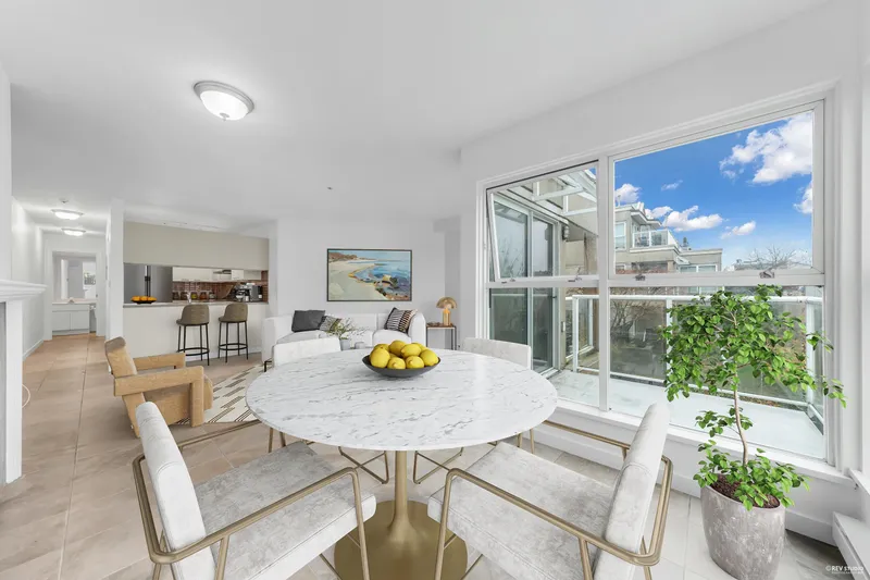 107 933 W 8TH AVENUE - photo 2 of 25