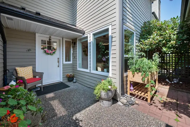 2882 MT SEYMOUR PARKWAY - photo 4 of 34