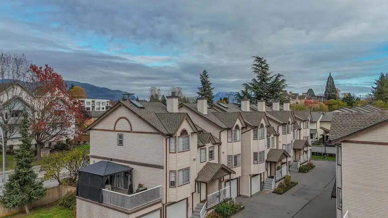32 2352 PITT RIVER ROAD - photo 3 of 26