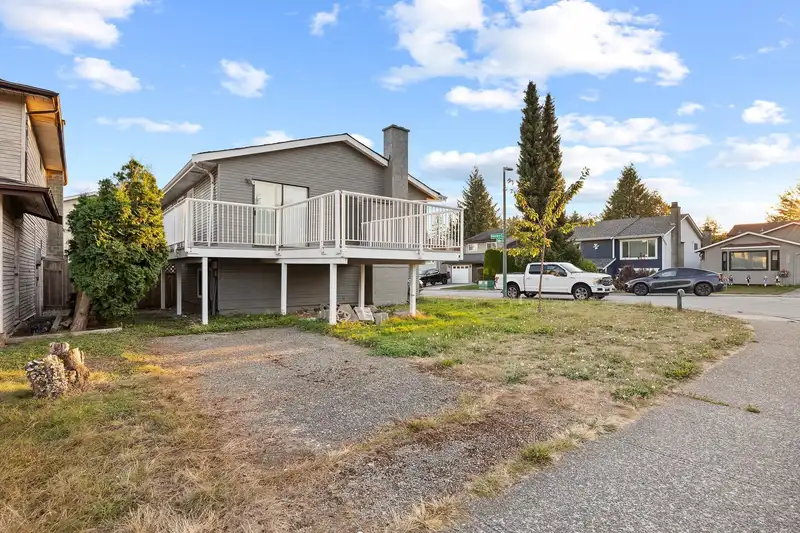 1317 HORNBY STREET - photo 3 of 30