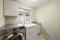 136 PARKSIDE DRIVE - thumbnail 17