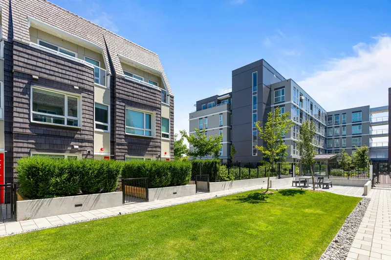 122 12040 PLAZA STREET - photo 3 of 25