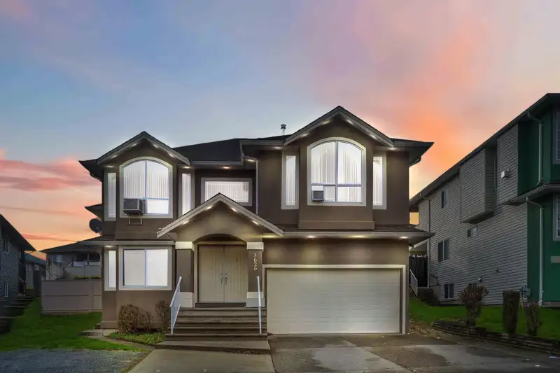 3626 SYLVAN PLACE - photo 1 of 25