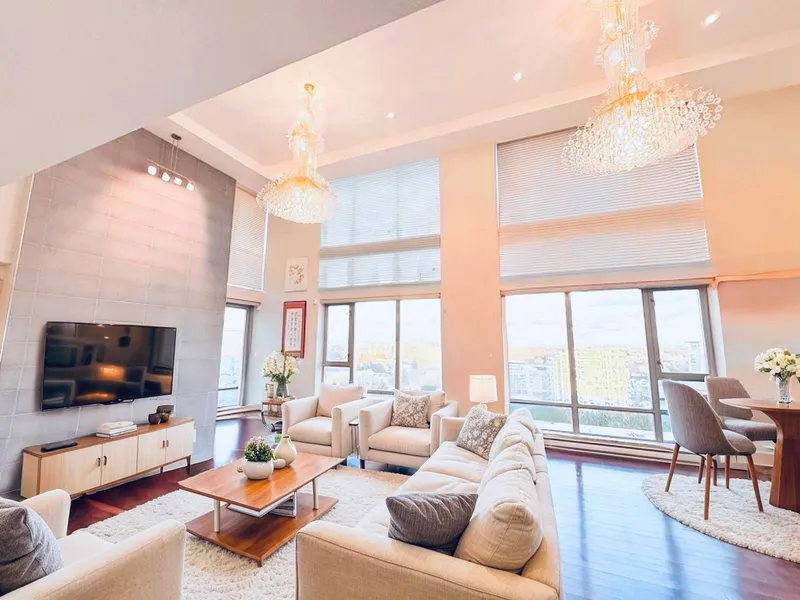 PH3 6733 BUSWELL STREET - photo 1 of 13