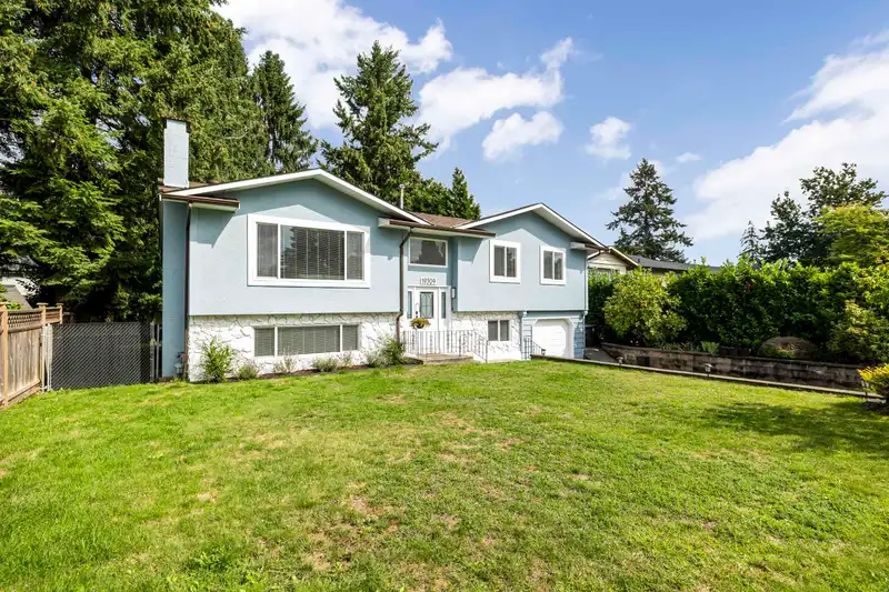 19309 117B AVENUE - photo 3 of 40