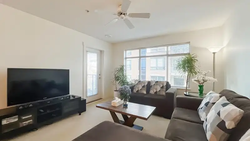 228 9288 ODLIN ROAD - photo 2 of 19