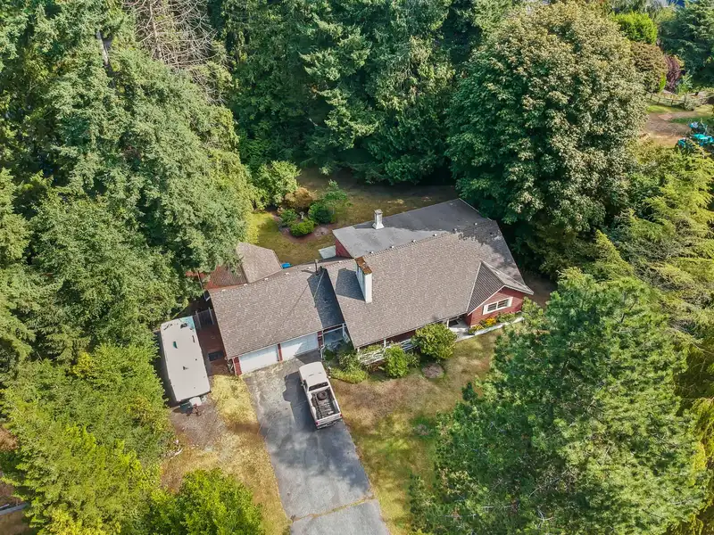 13531 57 AVENUE - photo 2 of 19