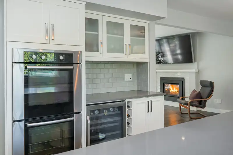 5079 WALKER AVENUE - photo 4 of 35