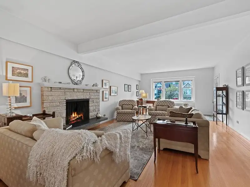 2865 W 33RD AVENUE - photo 1 of 40