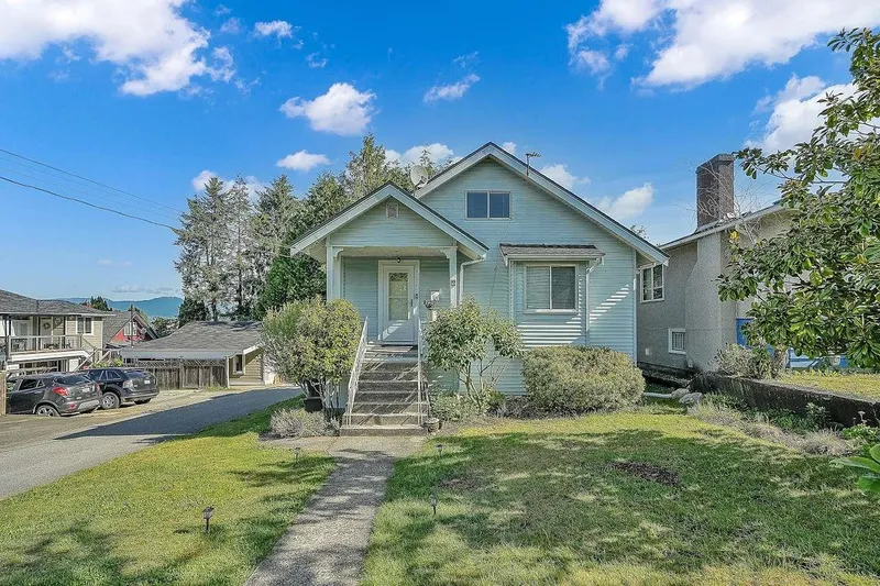 3717 PRICE STREET - photo 3 of 6