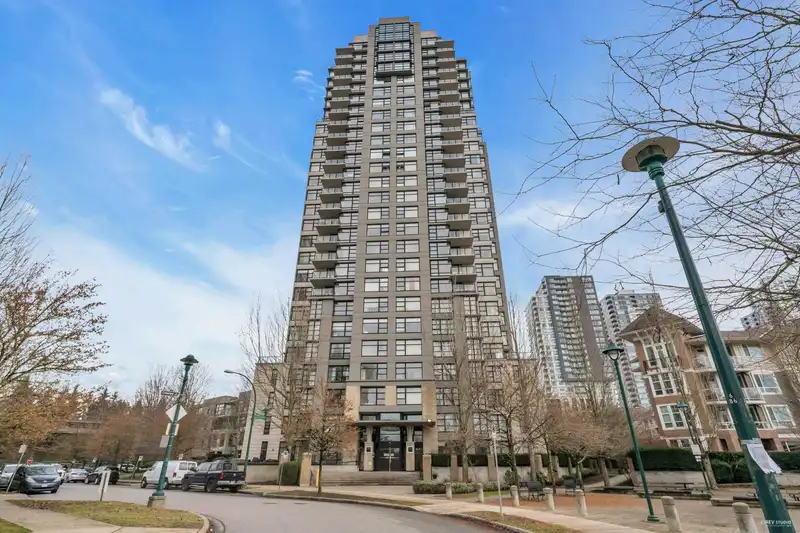 1807 5380 OBEN STREET - photo 1 of 34