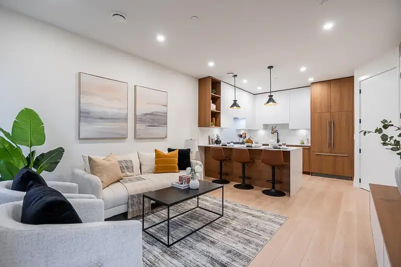 2 3638 NORMANDY DRIVE - photo 4 of 35