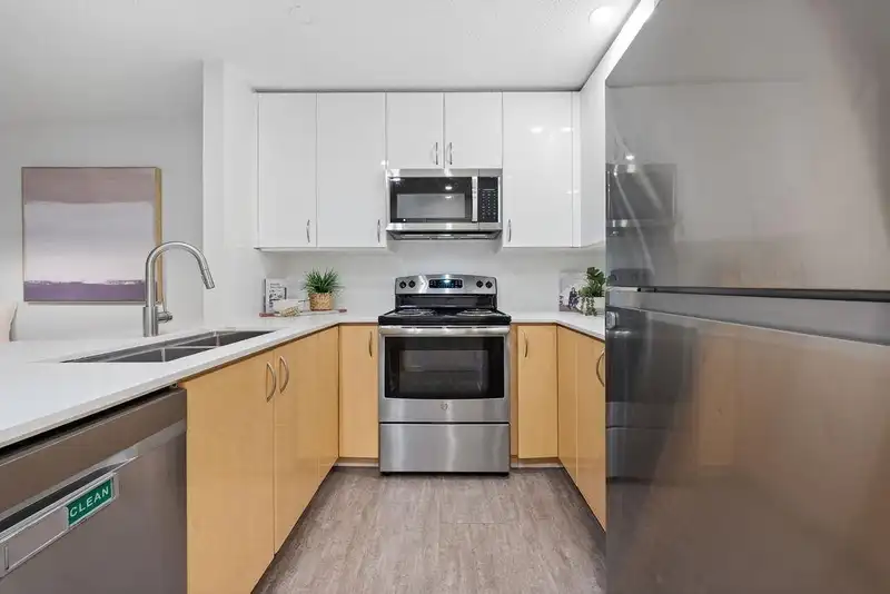 104 3023 W 4TH AVENUE - photo 4 of 40