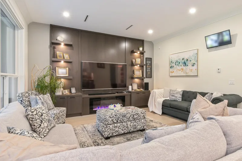 4113 207 STREET - photo 4 of 25