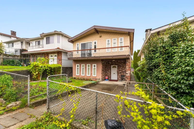 3361 WILLIAM STREET - photo 1 of 25