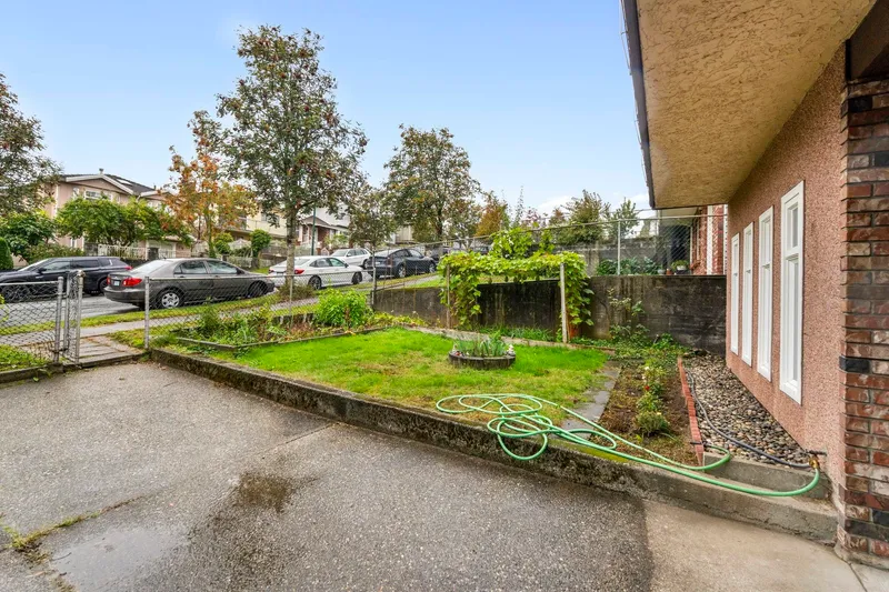 3361 WILLIAM STREET - photo 4 of 25