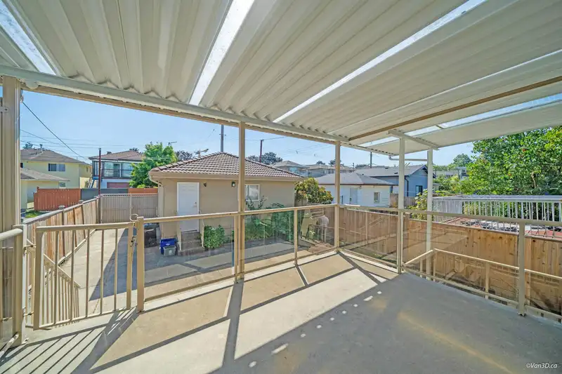 4486 TRIUMPH STREET - photo 1 of 40
