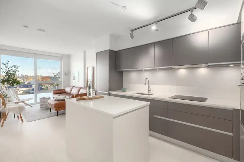 513 180 E 2ND AVENUE - photo 3 of 13