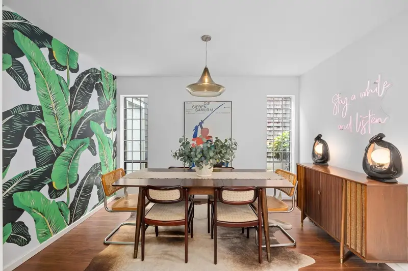 7860 MARCHWOOD PLACE - photo 3 of 25