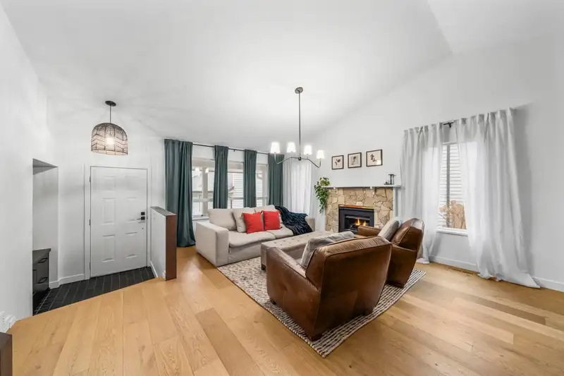 12432 EDGE STREET - photo 3 of 36