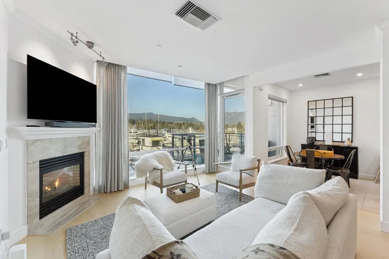 103 323 JERVIS STREET - photo 3 of 25