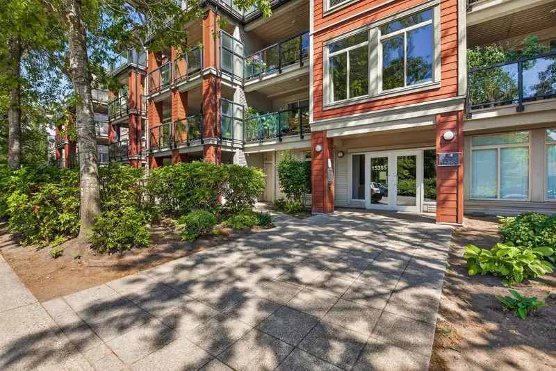 121 15385 101A AVENUE - photo 2 of 39