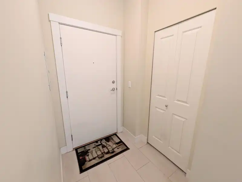 404 995 W 59TH AVENUE - photo 2 of 14