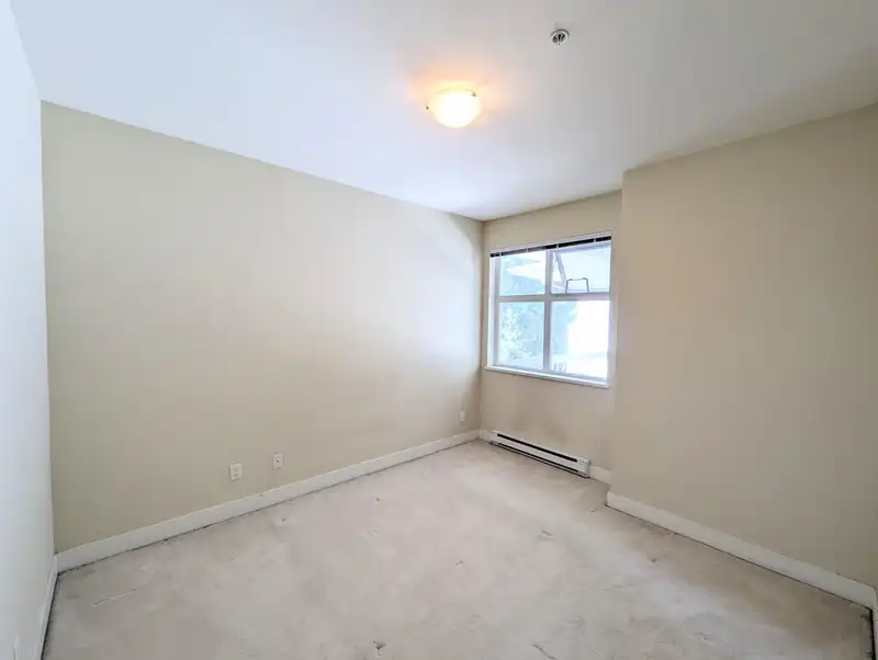 404 995 W 59TH AVENUE - photo 3 of 14