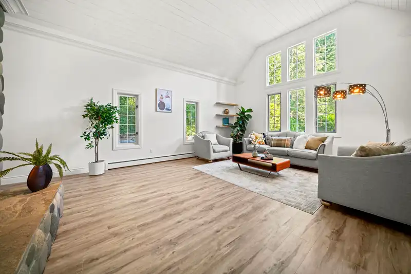 13411 25TH AVENUE - photo 3 of 40