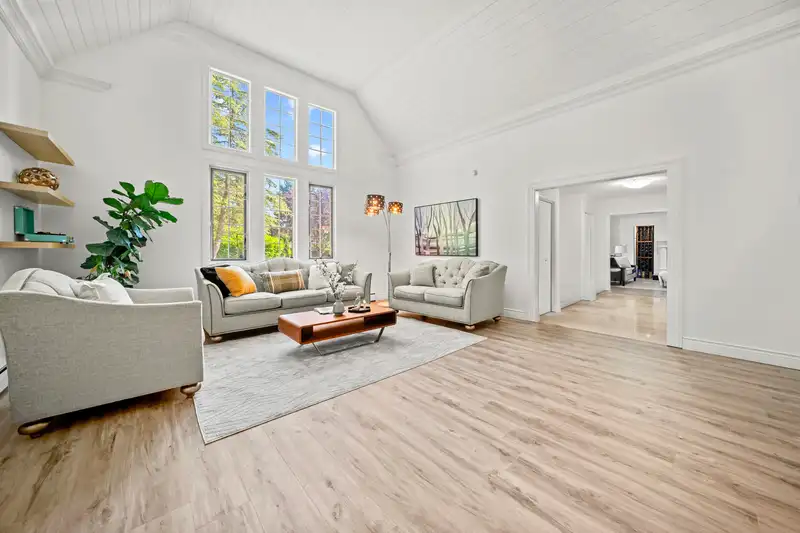 13411 25TH AVENUE - photo 4 of 40