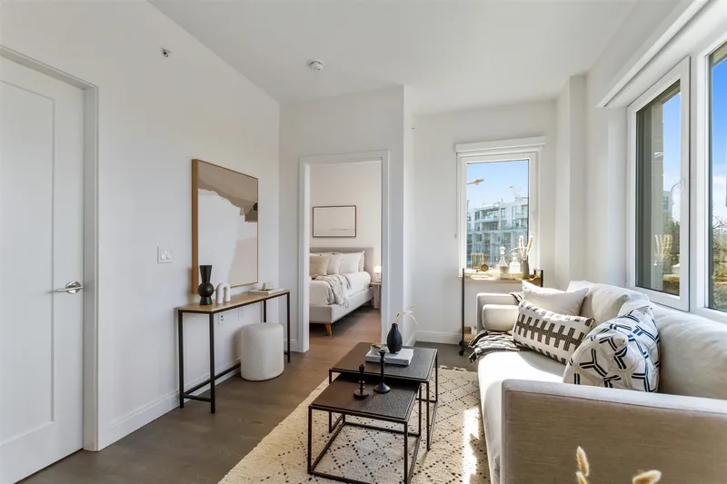 302 4908 CAMBIE STREET - photo 2 of 22