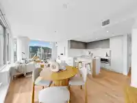 1909 567 EMERSON STREET - thumbnail 1