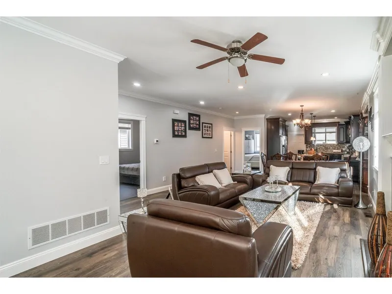 32921 TRENHOLM AVENUE - photo 3 of 25