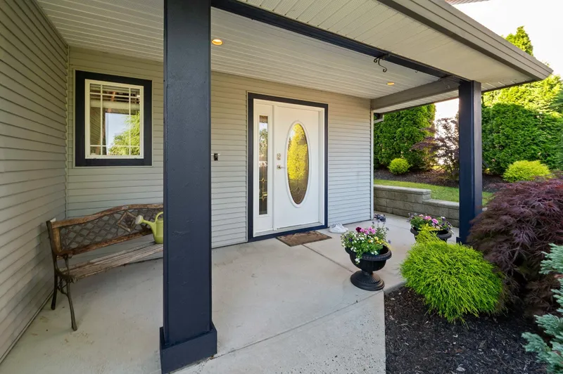 7923 TOPPER DRIVE - photo 2 of 25