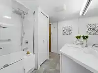 209 168 CHADWICK COURT - thumbnail 23