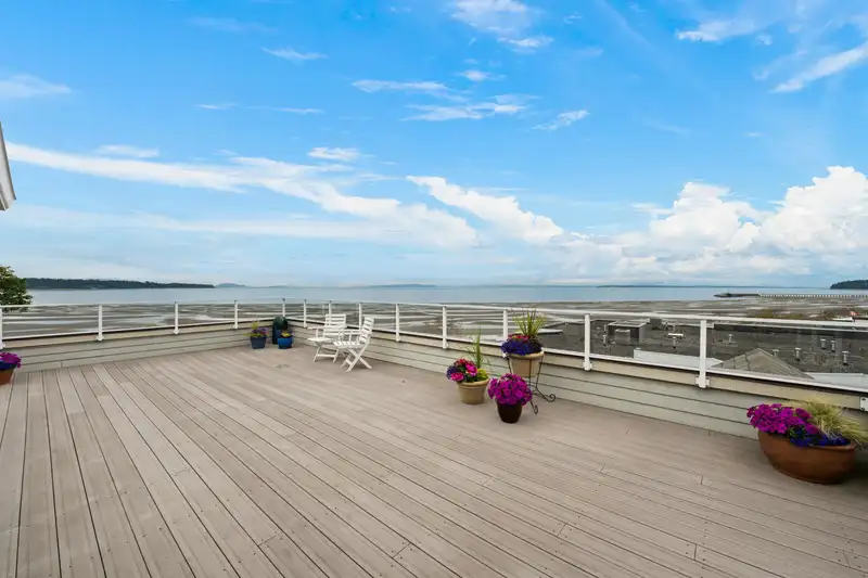408 15621 MARINE DRIVE - photo 1 of 40