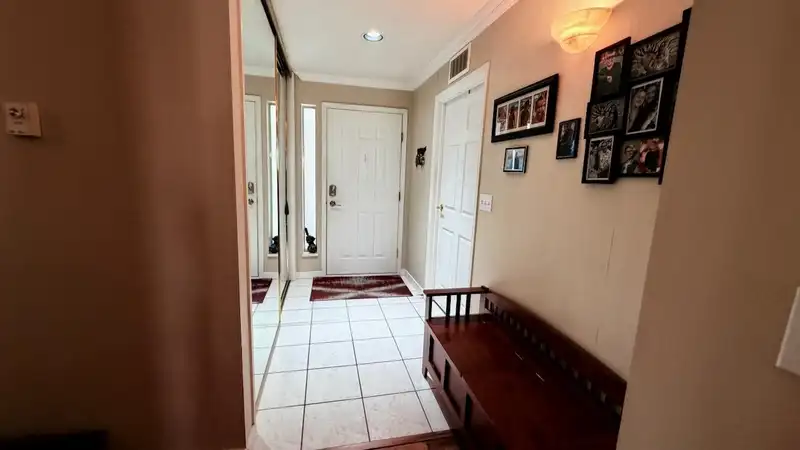 153 6875 121 STREET - photo 4 of 37