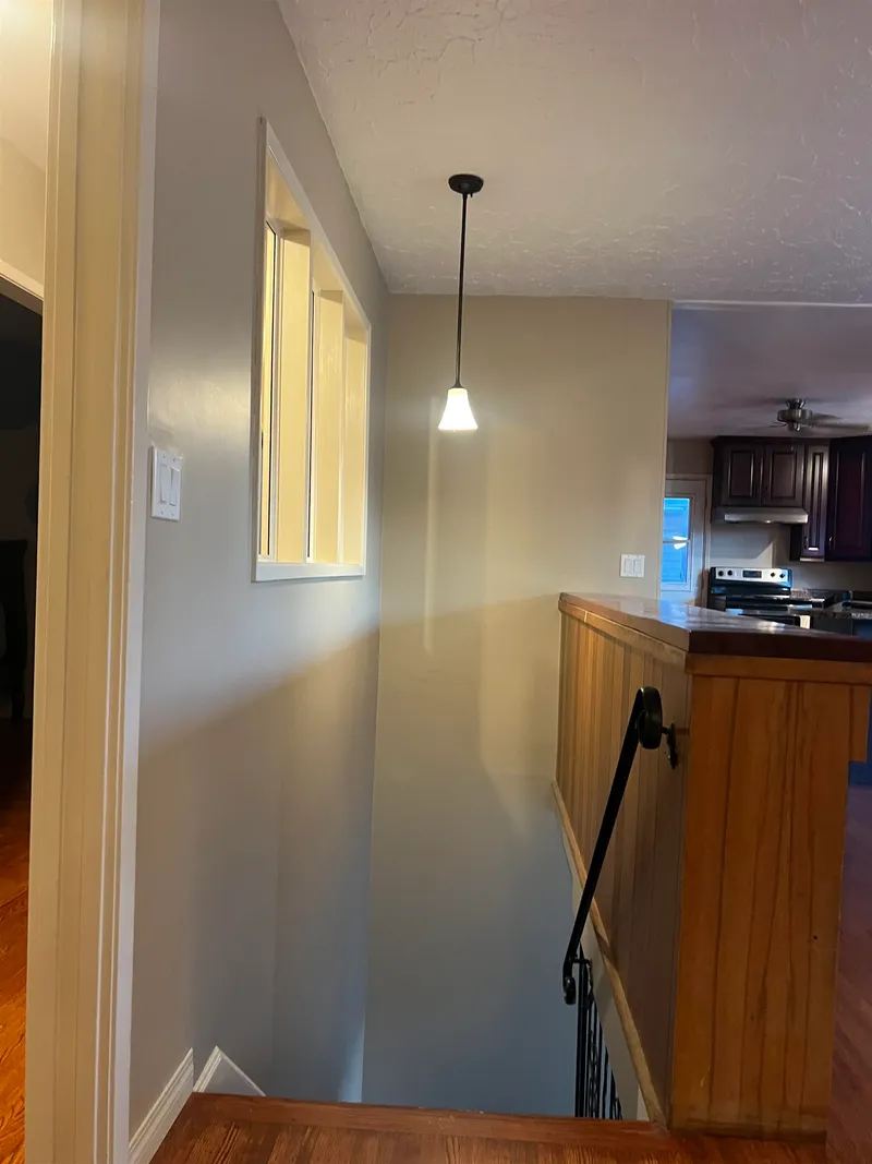 5185 N WHITWORTH CRESCENT - photo 3 of 14