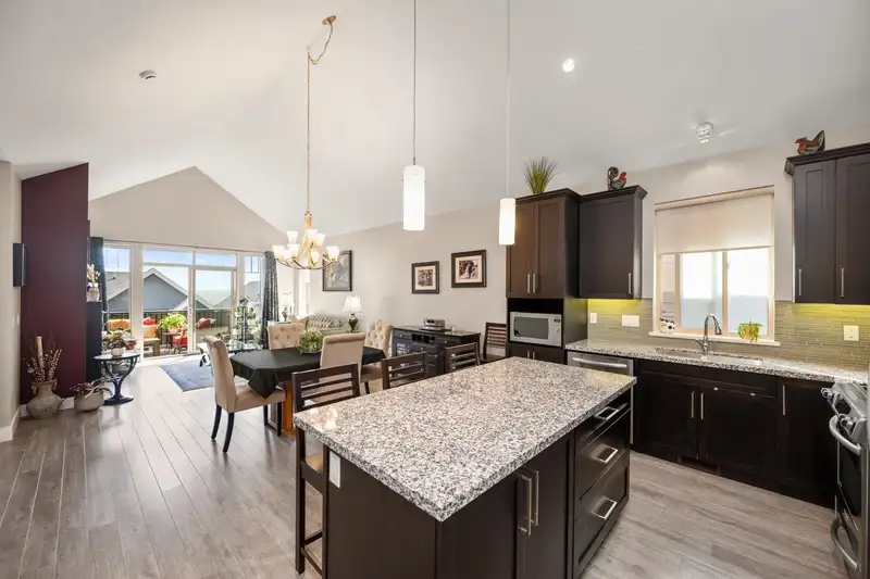 110 3450 DAVID AVENUE - photo 2 of 40