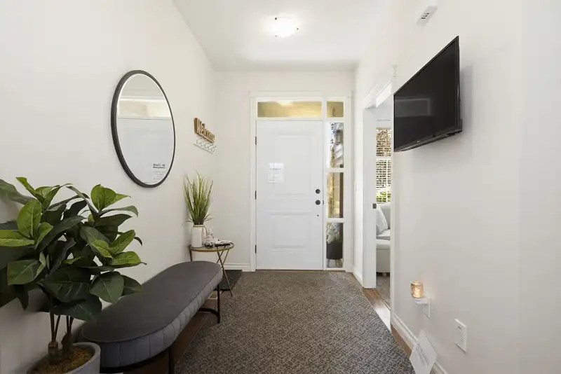 53 6577 SOUTHDOWNE PLACE - photo 4 of 40