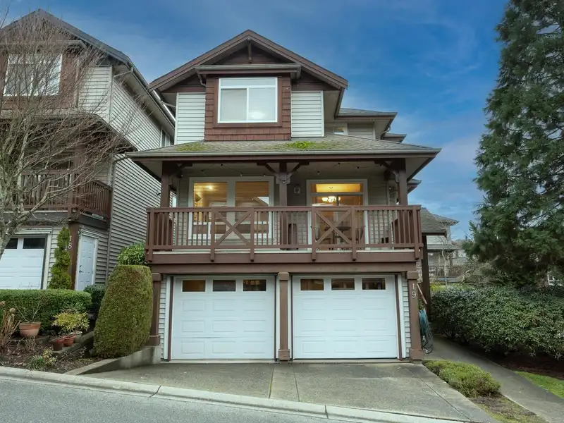 19 2381 ARGUE STREET - photo 1 of 36